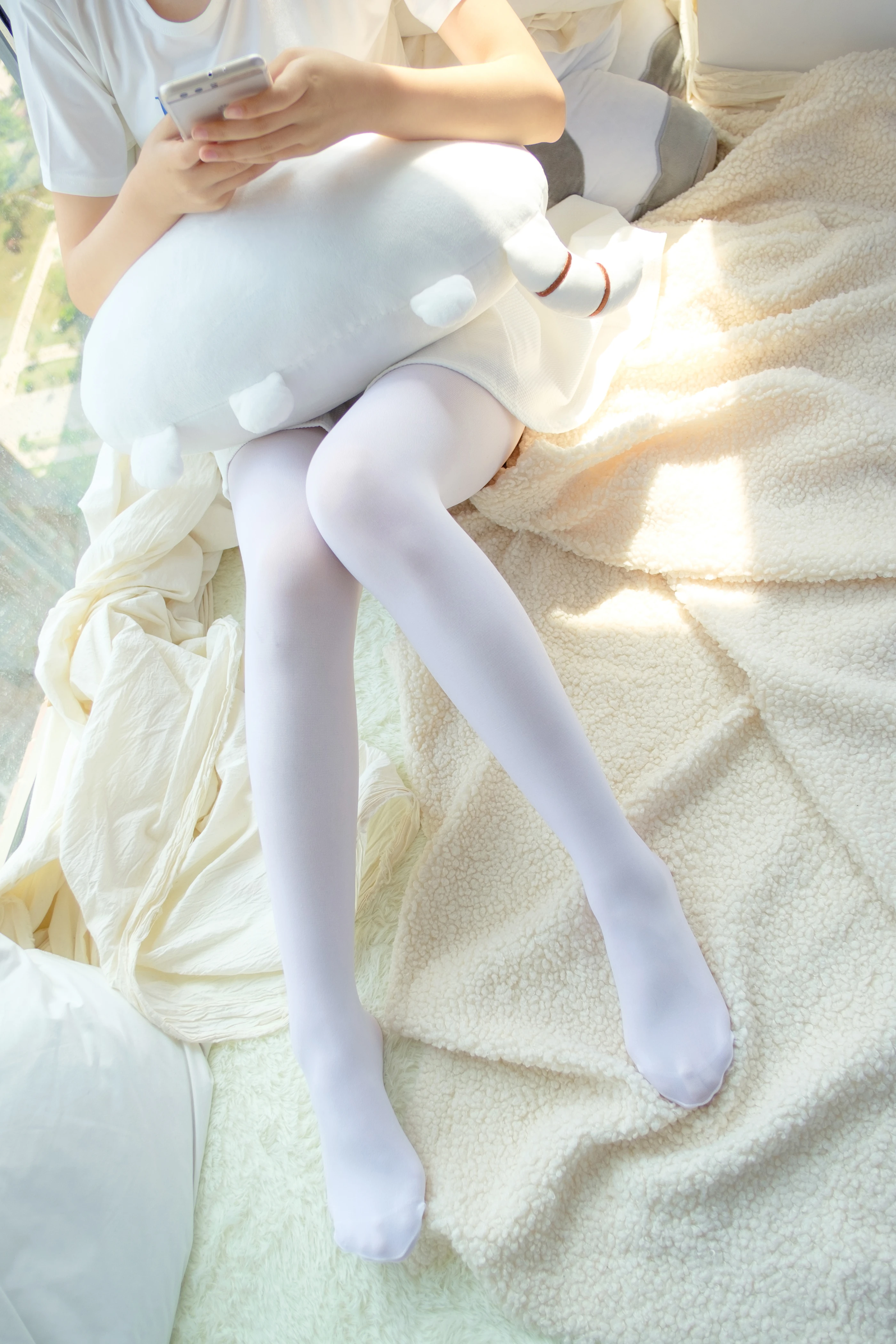 森萝财团 [R15-004] 纯白之恋 [111P] 1