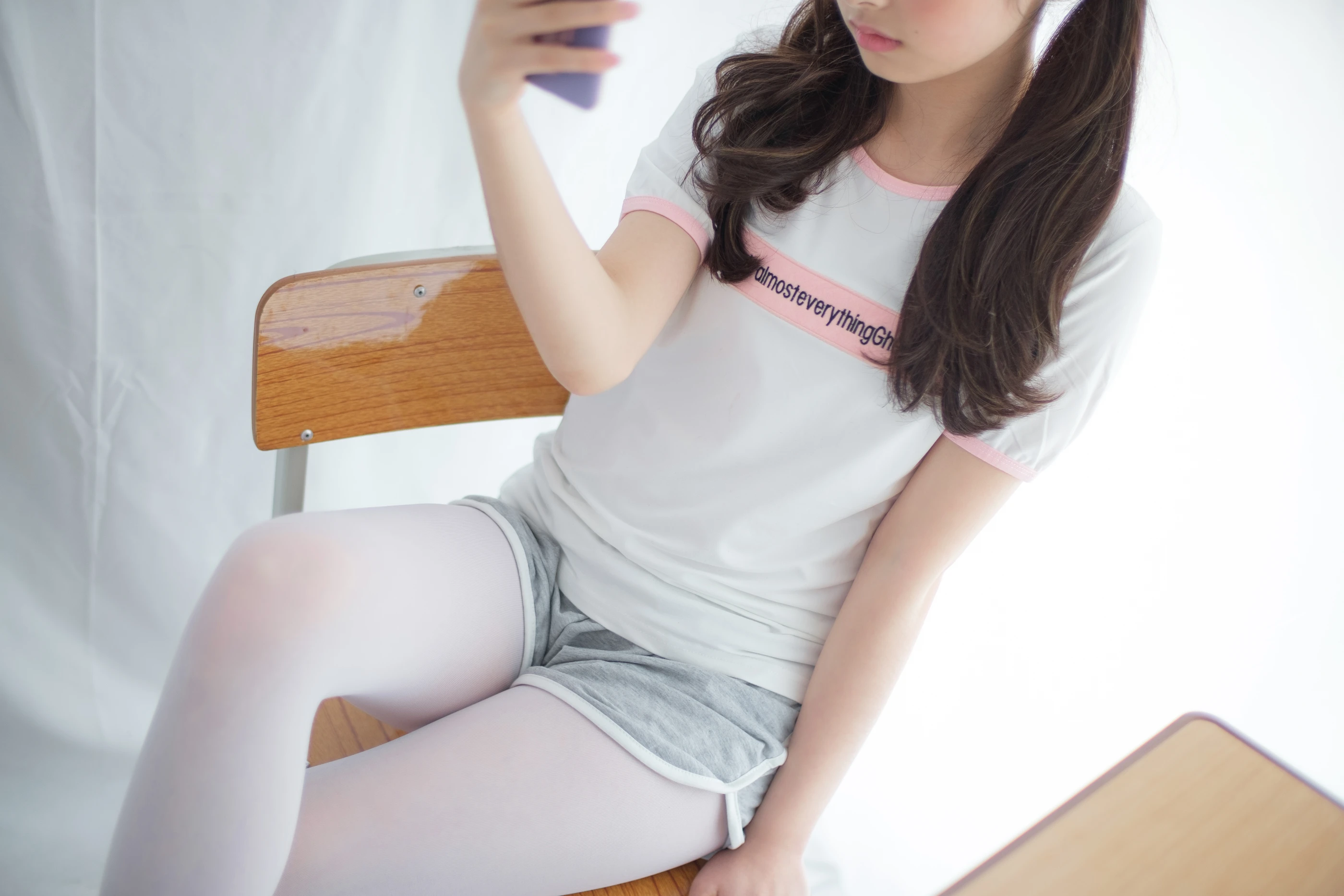森萝财团 [R15-005] JK白丝诱惑 [85P] 3