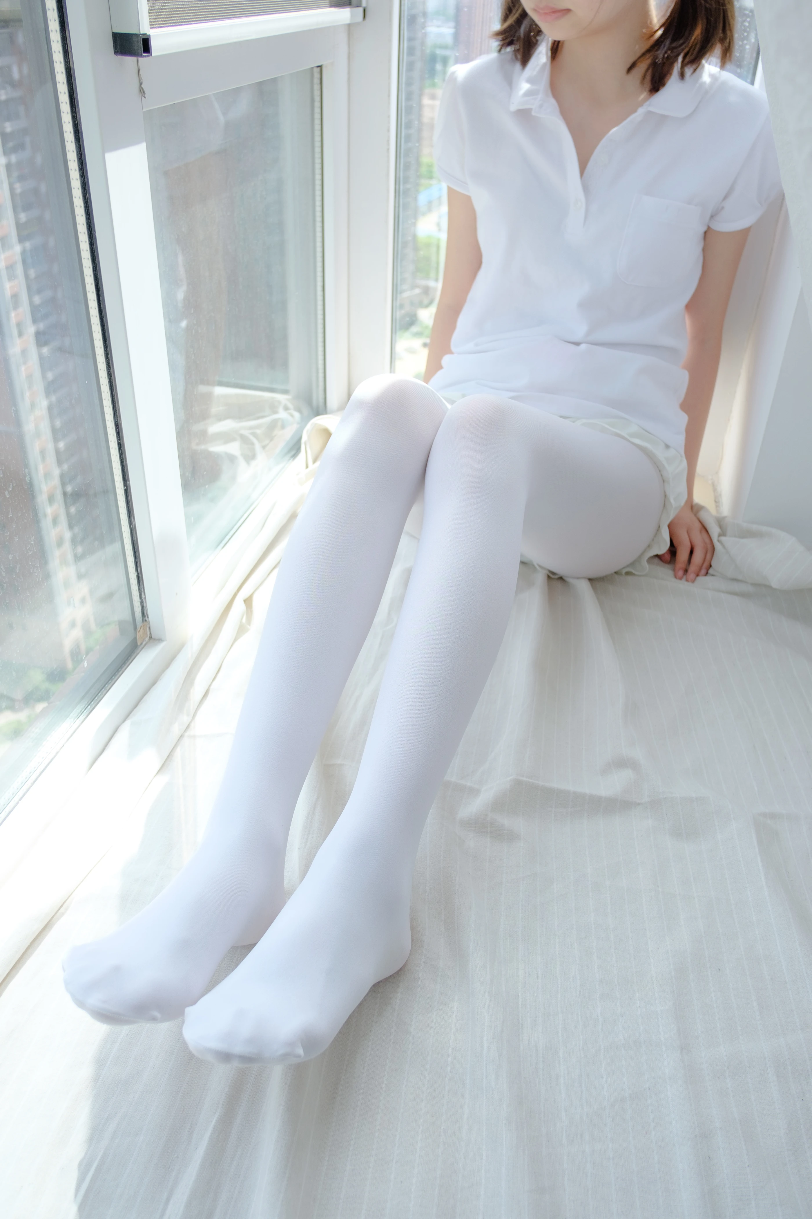 森萝财团 [R15-018] 窗台上的白丝少女 [86P] 2